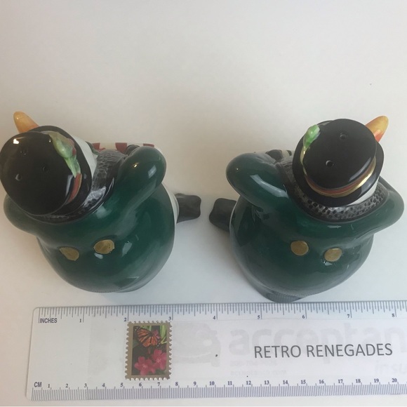 Fitz and Floyd Christmas Salt Pepper Shakers Snow Business Penguins Ceramic Vtg - Picture 8 of 8